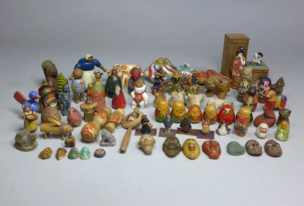 お土産の小さな置物